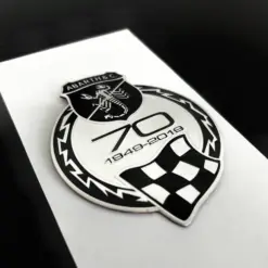1x Abarth 70 Jahre 595 Kühlergrill Emblem Fiat 500 METALL 9x7cm Logo Schriftzug Aufkleber – Bild 4