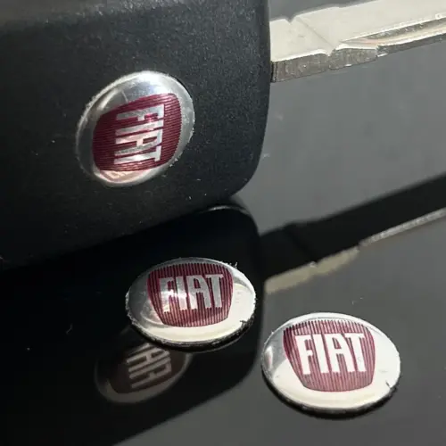 1x Fiat 500 14mm Punto Aufkleber ALU Schlüssellogo Emblem Schriftzug