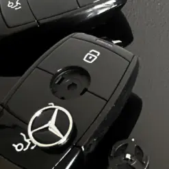 1x MERCEDES Schlüsselemblem für Gehäuse wie abgebildet glänzend schwarz Schlüssellogo Emblem Schriftzug LOGO original Stern – Bild 2