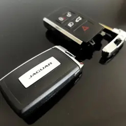1x NEU JAGUAR Schlüsselgehäuse EDITION 4 Tasten Metall Kunststoff schwarz mit Logo Emblem – Bild 2