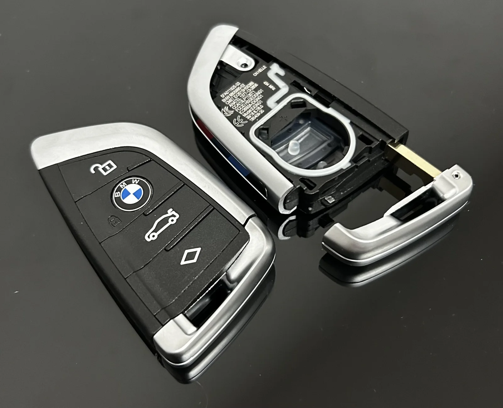 1x NEU Schlüssel Gehäuse 4 Tasten + Emblem für BMW 3 5 6 8 X3 X4 X5 X7 G21 G20 G31 G30 Autoschlüssel – Bild 6