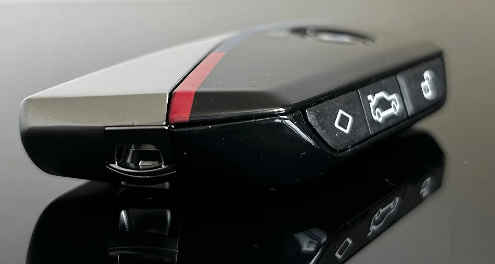 1x NEU Schlüssel Gehäuse 4 Tasten mit EMBLEM für BMW X7 G07 LCI iX i20 X1 U11 7er G70 G09 XM U06 G81 M3 Smart Key CERAMIC – Bild 5