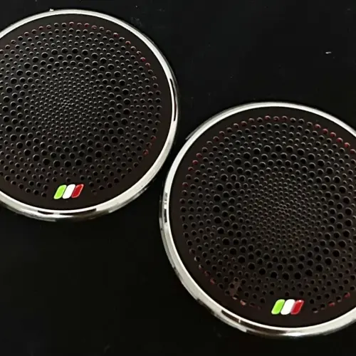 2x Fiat 500 ABARTH Lautsprecher 70mm Abdeckung Blenden für A-Säule links rechts ALU Tricolore schwarz glänzend SPEAKER