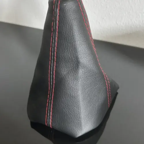 FIAT 500 Schaltbalg schwarz mit ROT Staubschutz Schalthebel Gangschaltung Manschette