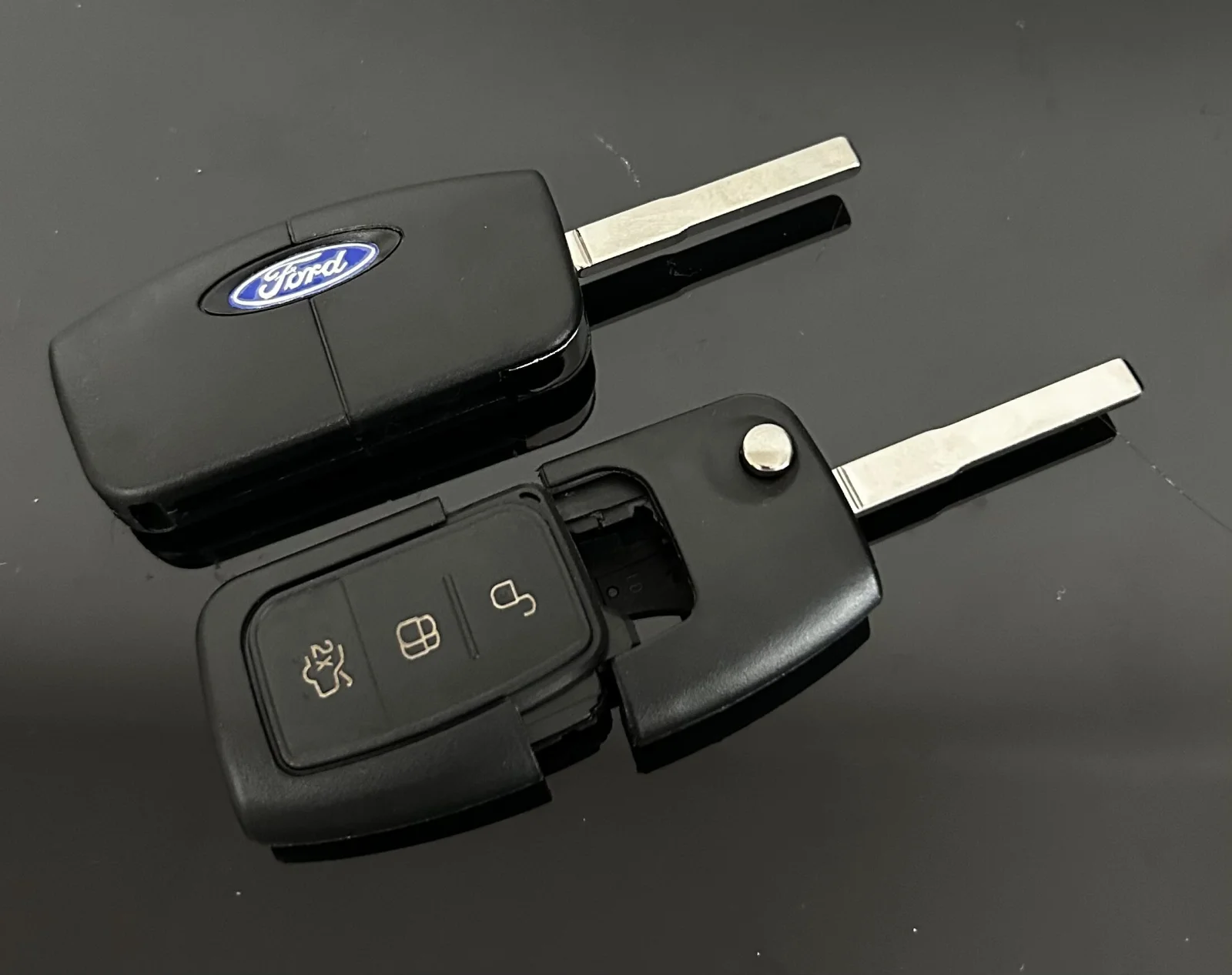 FORD Schlüsselgehäuse + Logo Autoschlüssel Emblem Schlüssel 3 Tasten Focus Mondeo Kuga Fiesta Galaxy C-MAX – Bild 5