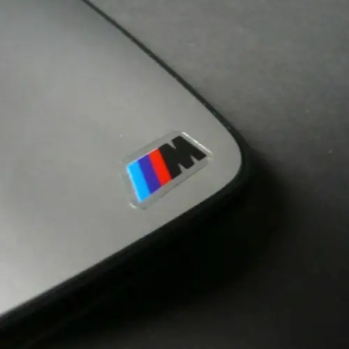 für BMW Aufkleber Glas Logo 20mm Schriftzug selbstklebend Spiegelemblem schwarz