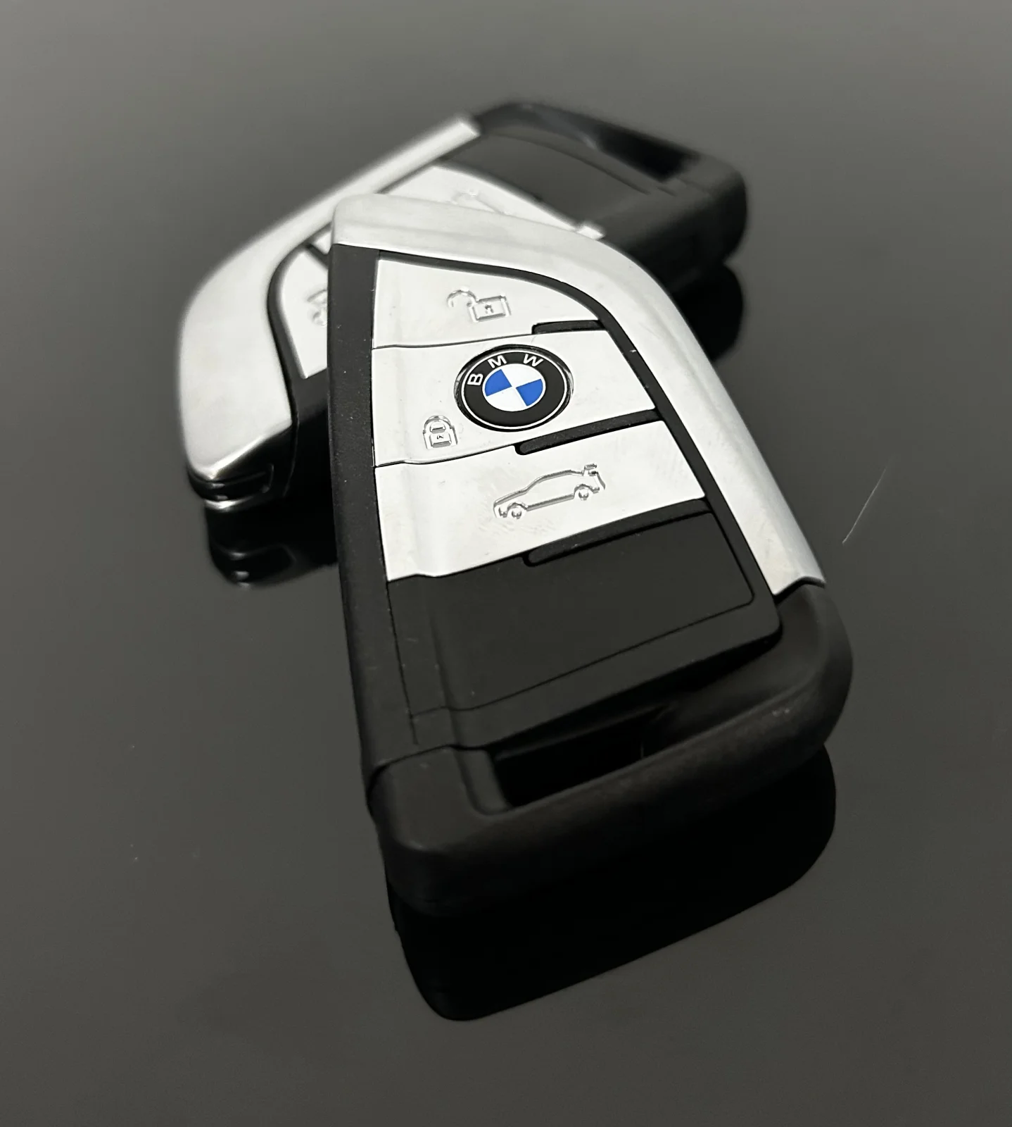 NEU 1x Schlüssel Gehäuse 3 Tasten schwarz/silber mit EMBLEM für BMW 3 5 6 8 X3 X4 X5 X7 G21 G20 G31 G30 – Bild 3
