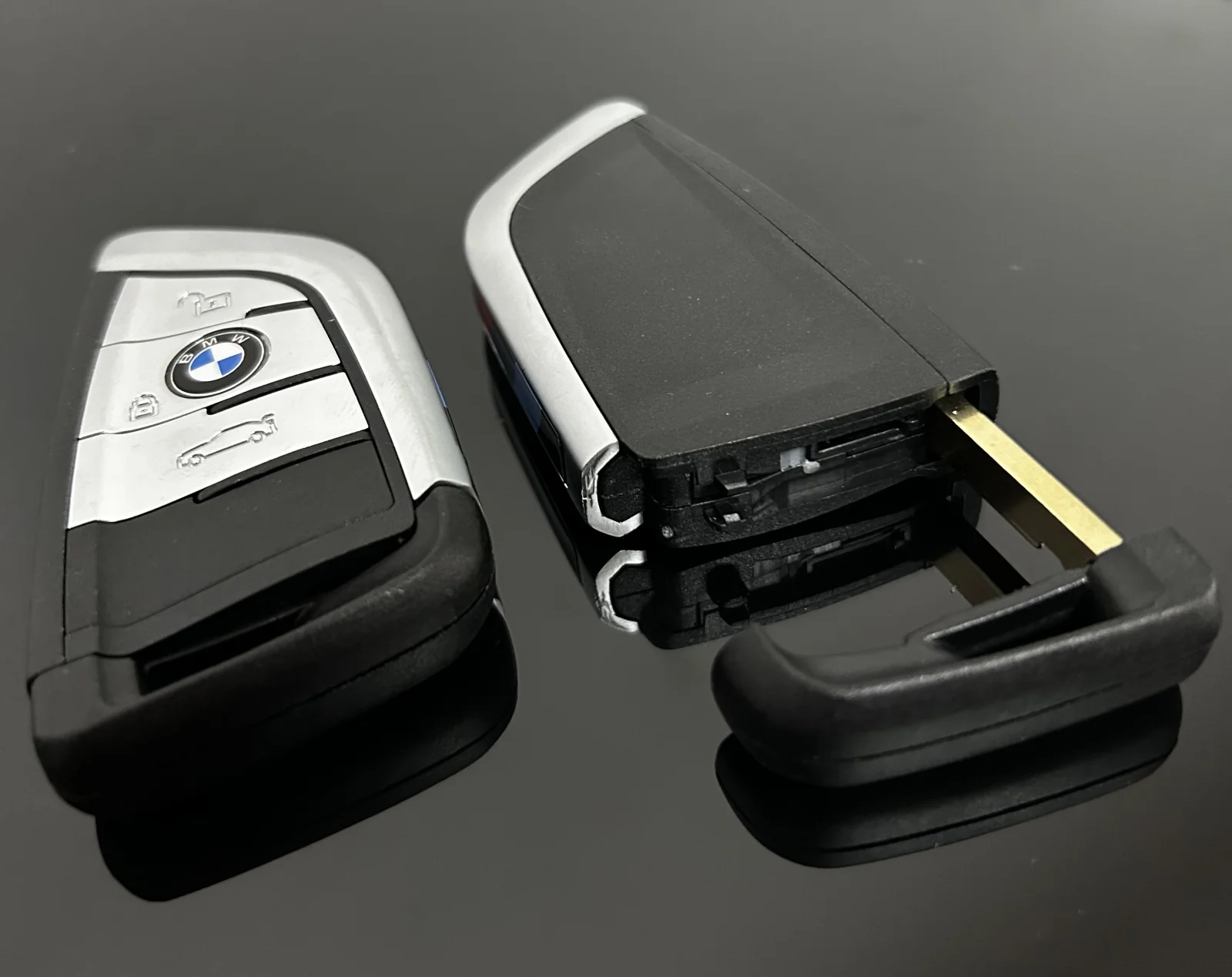 NEU 1x Schlüssel Gehäuse 3 Tasten schwarz/silber mit EMBLEM für BMW 3 5 6 8 X3 X4 X5 X7 G21 G20 G31 G30 – Bild 4
