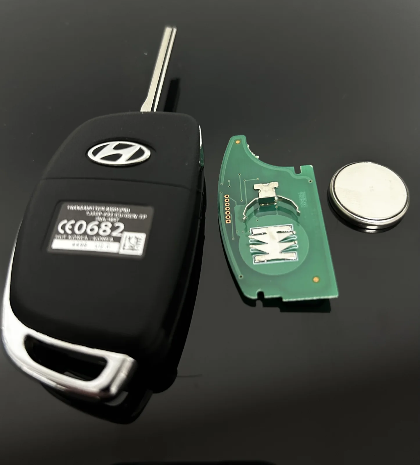 ORIGINAL Hyundai Schlüsselgehäuse + ELEKTRONIK Funk Fernbedienung Autoschlüssel KFZ Solaris ELANTRA Santa Fe i10 i20 i30 i35 i40 IX35 IX45 – Bild 3