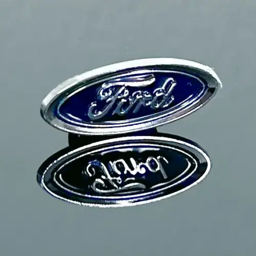 1x für FORD original Aufkleber 3D OVAL 27x12mm Emblem Schriftzug Logo selbstklebend Kunststoff