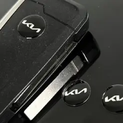 1x KIA Schlüssel 14mm NEW BLACK Aufkleber Schlüssellogo Emblem Schriftzug LOGO