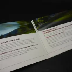 NEU Jaguar XF XJ XK How alive are you Prospekt Brochure 2012 Herzlich Willkommen – Bild 3