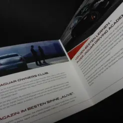 NEU Jaguar XF XJ XK How alive are you Prospekt Brochure 2012 Herzlich Willkommen – Bild 4