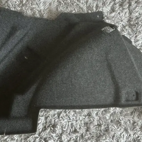 NEU neu Verkleidung Seitenwand Kofferraum links 5K6867427B VW GOLF 5