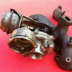 VW AUDI Turbolader 03L253019A Abgastubolader Abgaskrümmer Turbolader Original